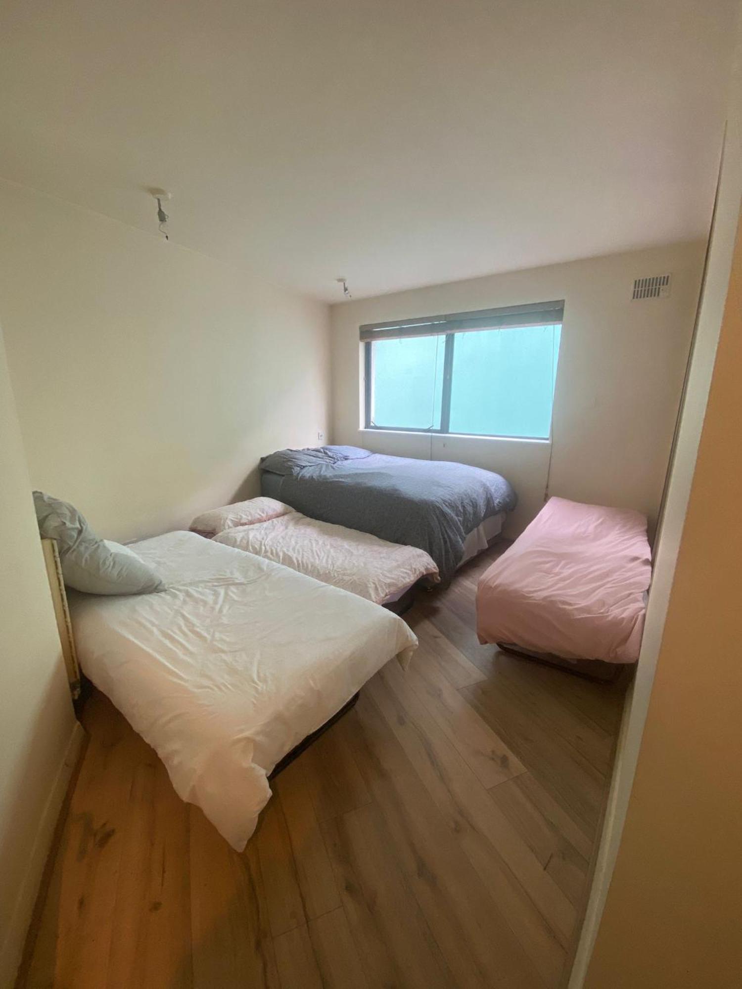 Dublin Airport Big Rooms With Bathroom Outside Room - Kitchen Only 7 Days Reservation Kültér fotó