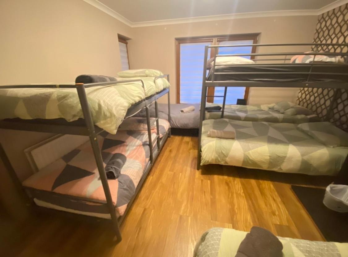 Dublin Airport Big Rooms With Bathroom Outside Room - Kitchen Only 7 Days Reservation Kültér fotó