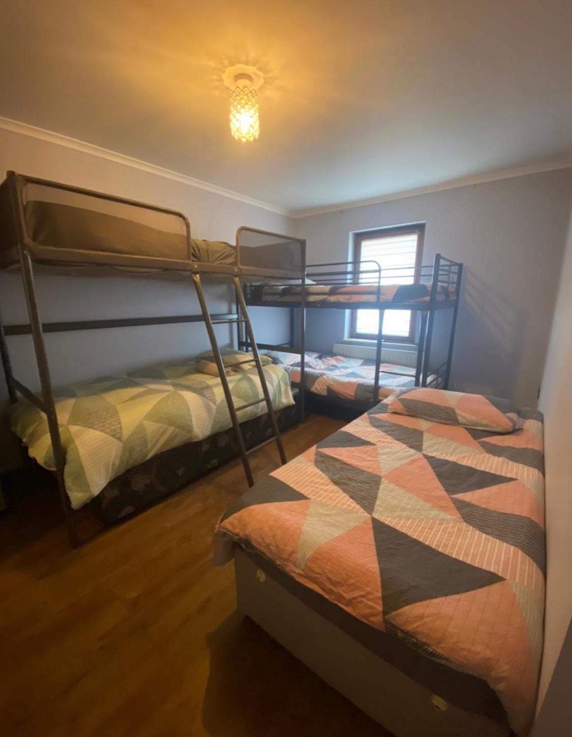 Dublin Airport Big Rooms With Bathroom Outside Room - Kitchen Only 7 Days Reservation Kültér fotó